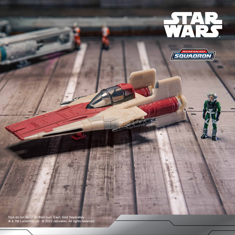 Star Wars - Csillagok háborúja 8 cm-es jármű figurával - A-Wing